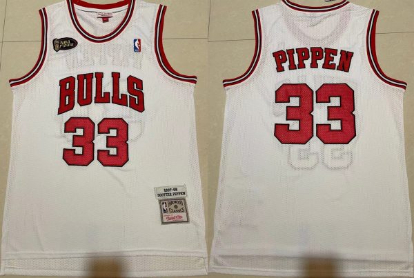 Men Chicago Bulls #33 Scottie Pippen White 1997-98 Throwback Stitched Jersey