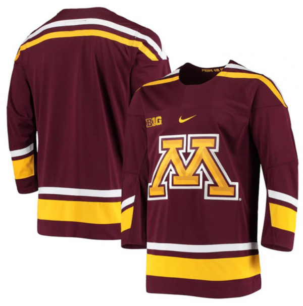 Men Minnesota Golden Gophers Maroon On The Ball Pullover Hoodie