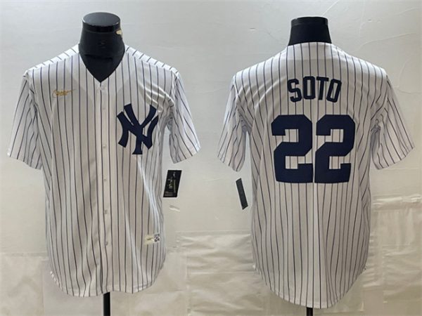 Men New York Yankees #22 Juan Soto White Cool Base Stitched Baseball Jersey